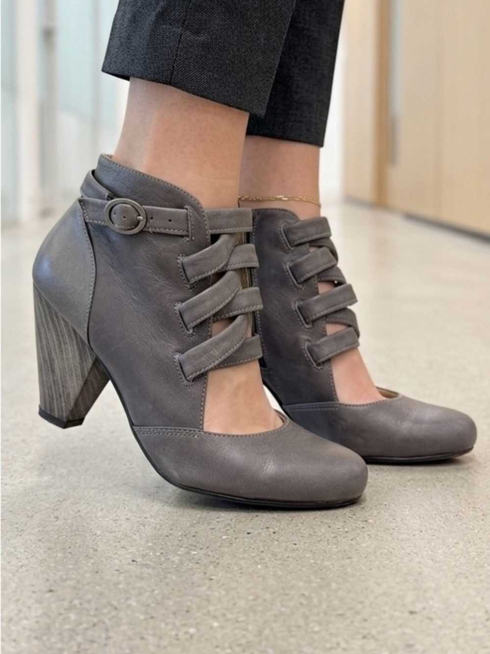 ALL BLACK Gray Leather Caged Strappy Block Heel Booties EU 38